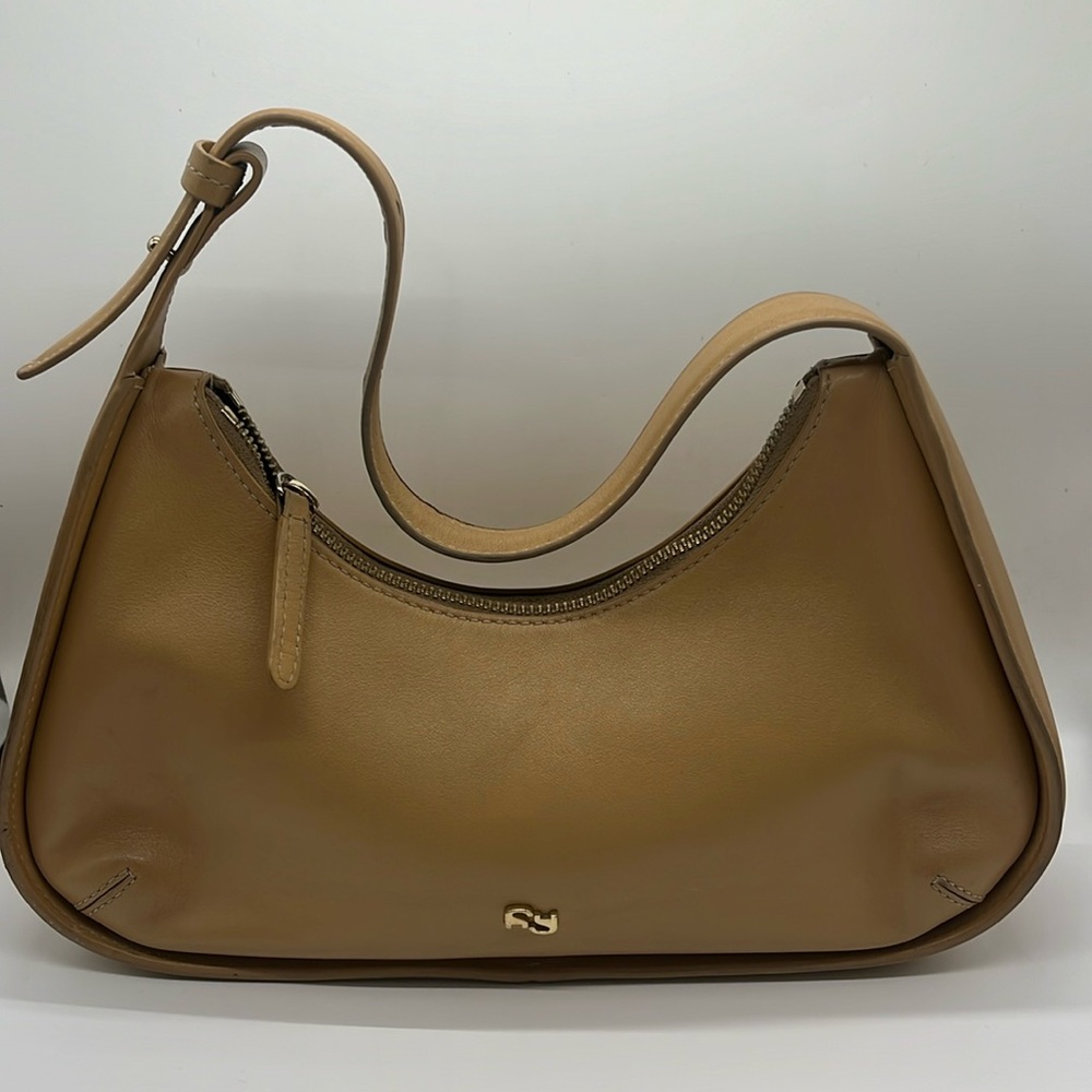Yuzefi Tan Leather Shoulder Bag